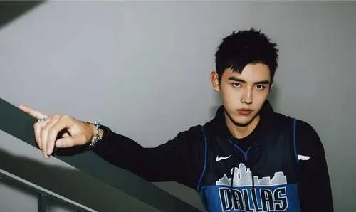 陈飞宇人品圈内爆料视频,圈内爆料视频引发热议  第2张 陈飞宇人品圈内爆料视频,圈内爆料视频引发热议  第2张