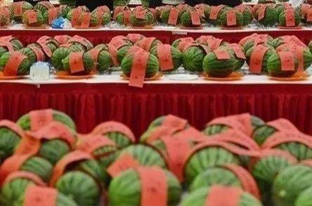 吃瓜的嘉年华免费阅读,免费阅读带你领略全民狂欢  第3张 吃瓜的嘉年华免费阅读,免费阅读带你领略全民狂欢  第3张